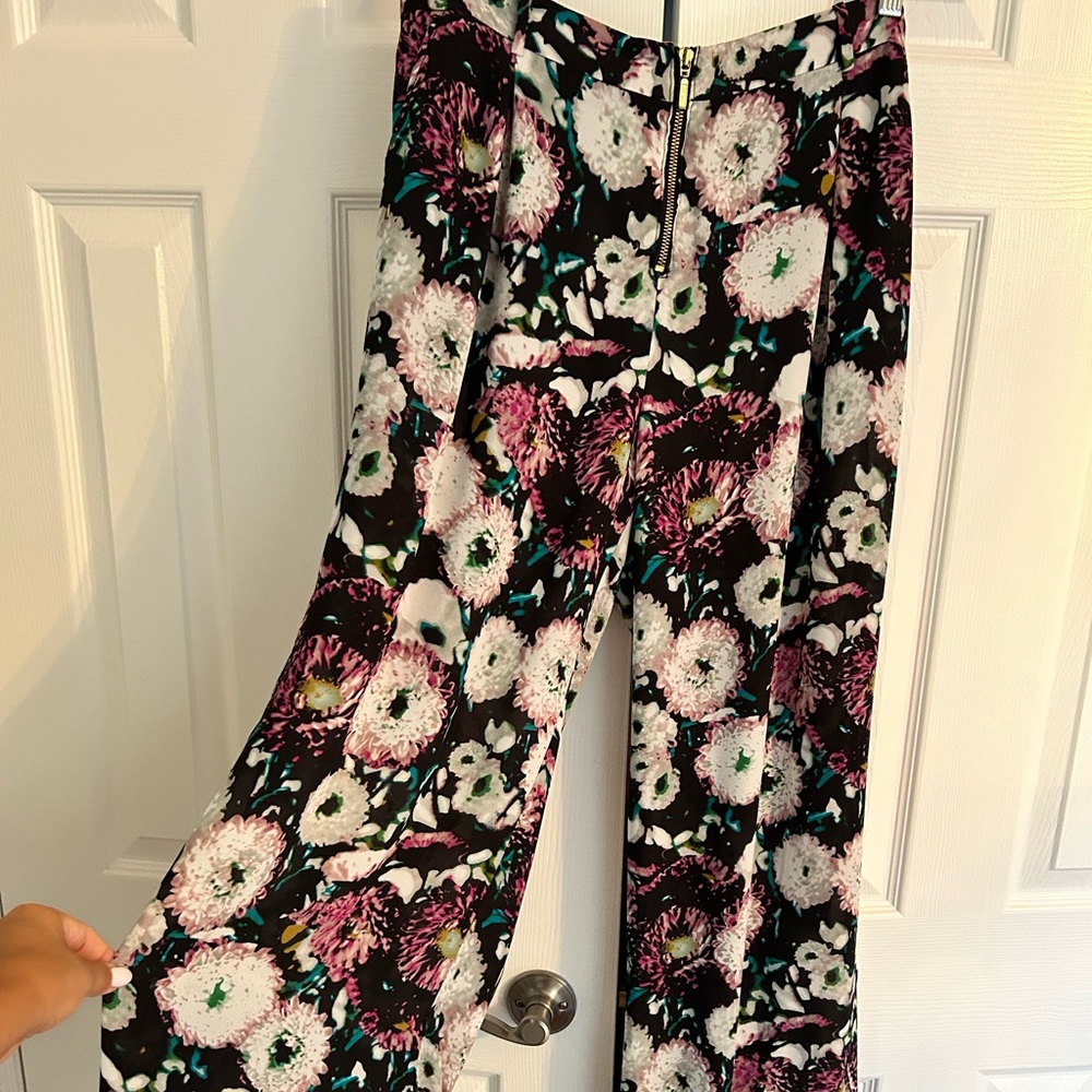 BCBG flowy pant